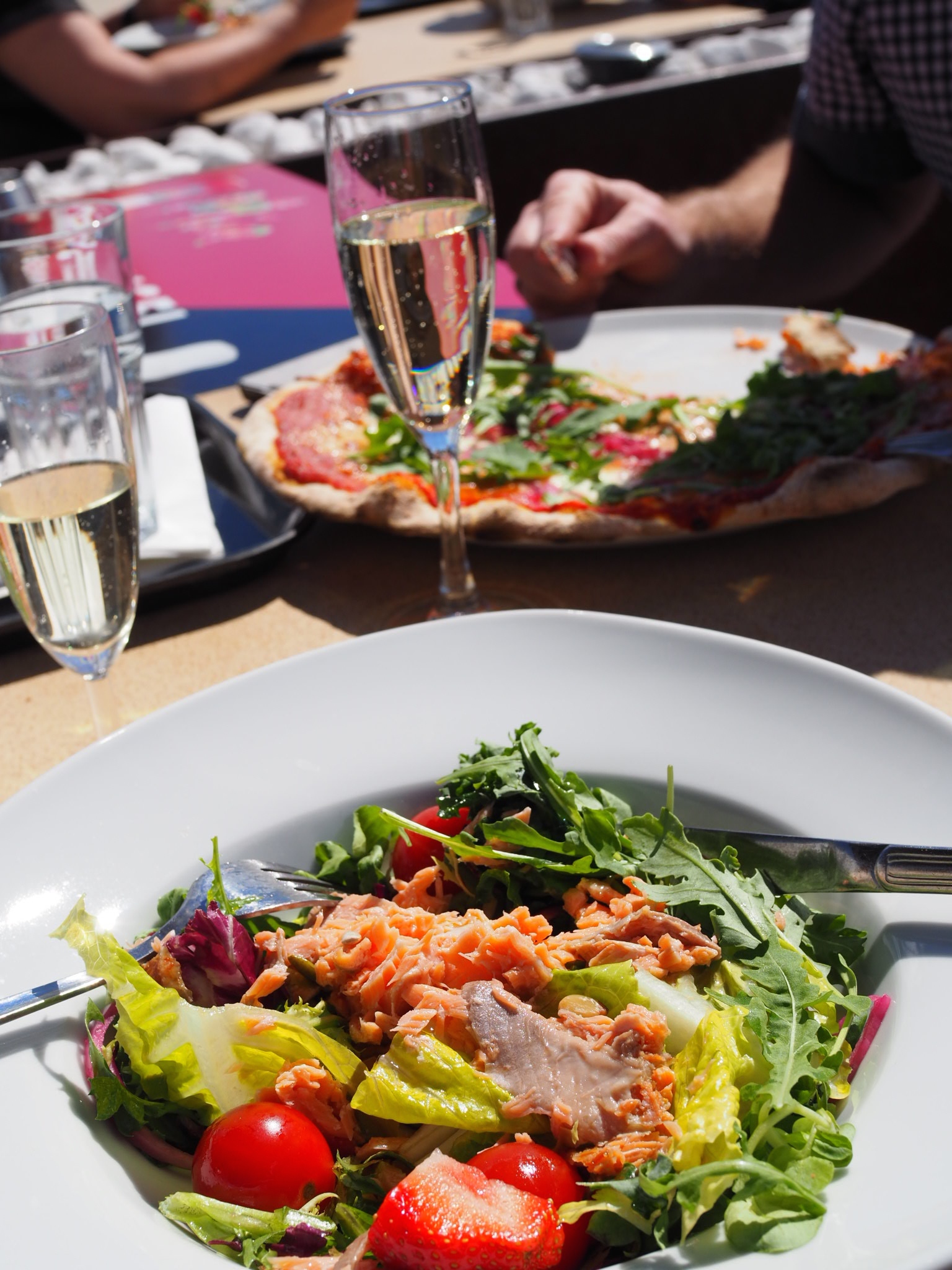 OLYMPUS DIGITAL CAMERA